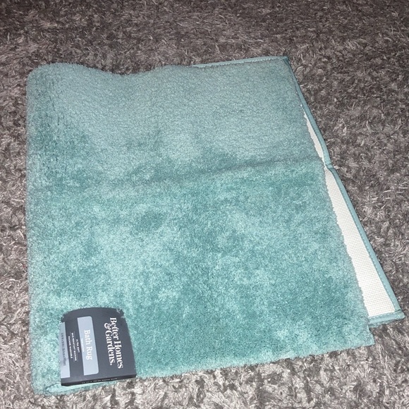Better Homes & Gardens Teal Bath Rug new ultra soft 23” x 39” long mat - Picture 4 of 7